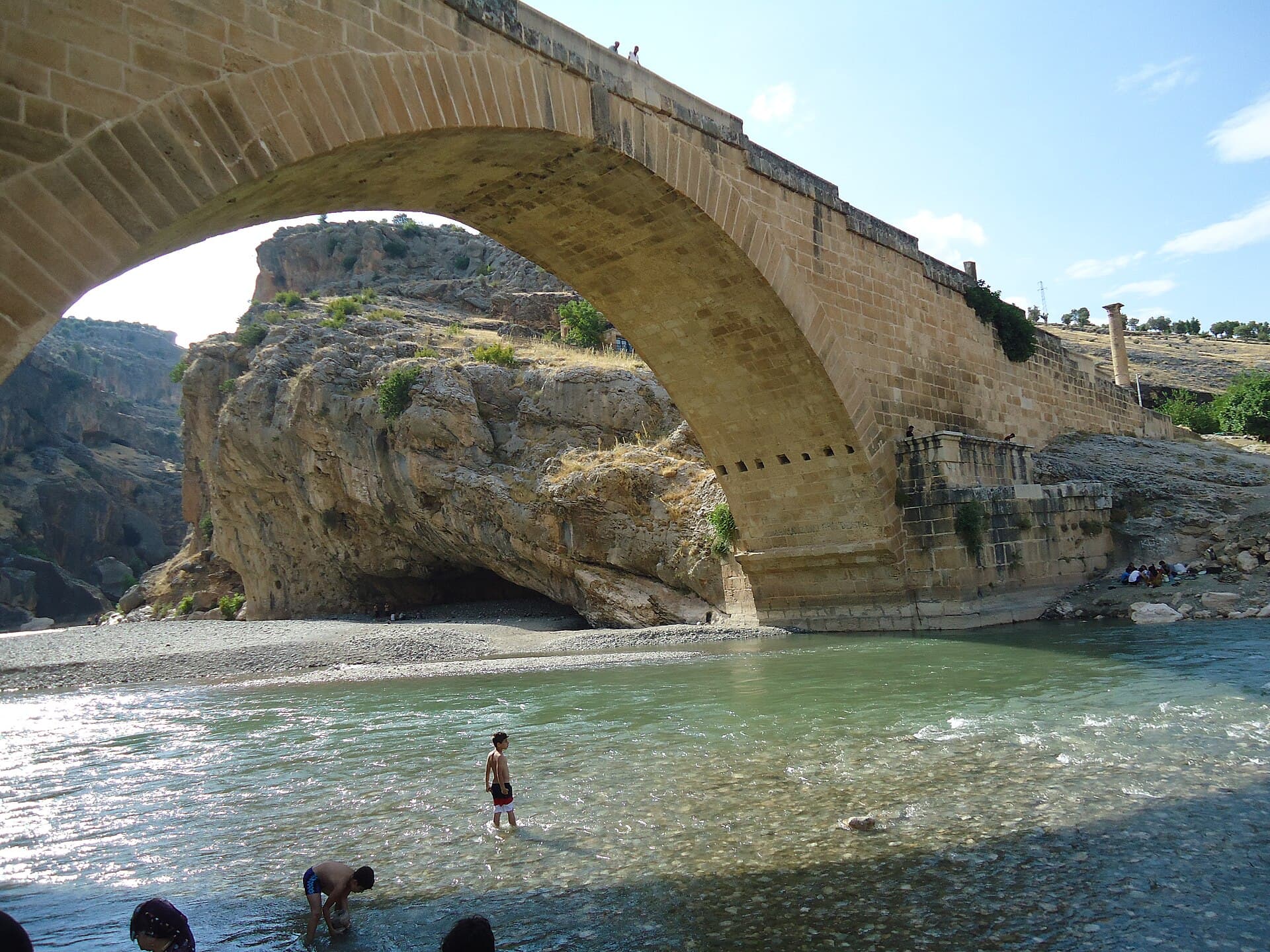 The Cendere Bridge arch spanning the Cendere creek.