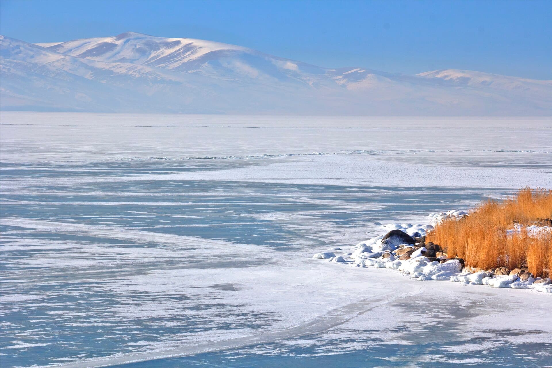 Lake Çıldır's frozen surface near Akçakale village.