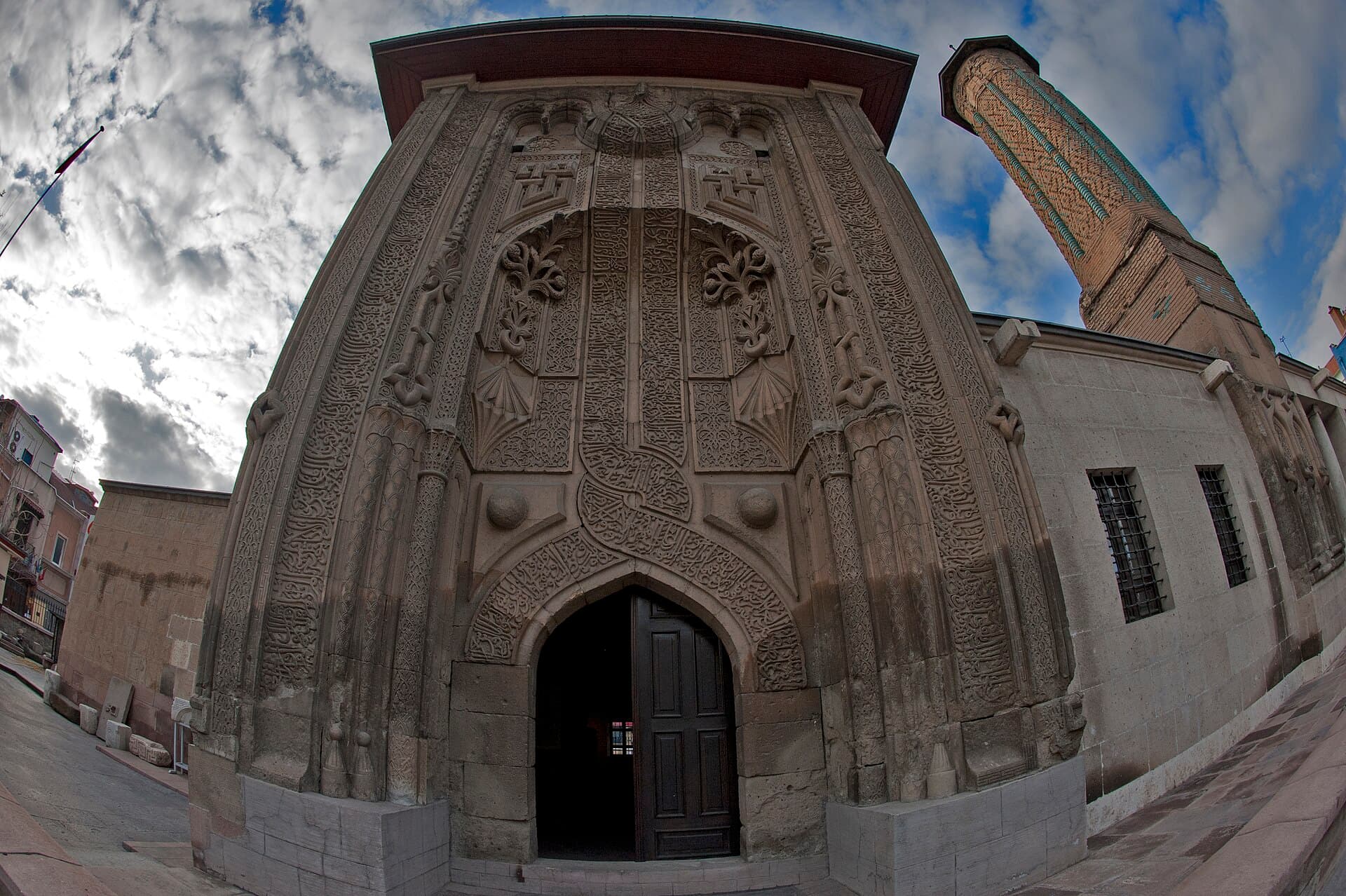 Exterior of İnce Minareli Medrese showing its lightning-truncated fluted minaret.